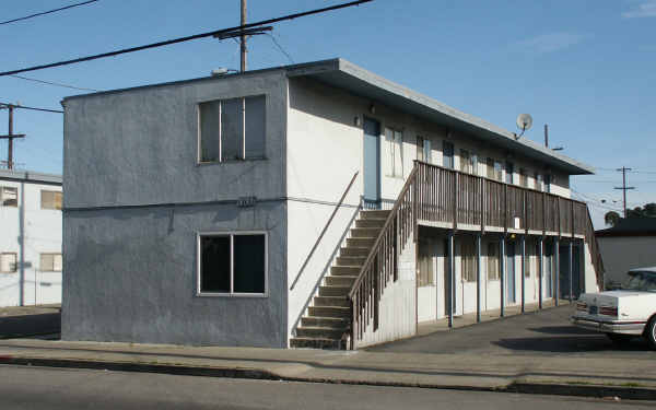 1717 Market Ave in San Pablo, CA - Foto de edificio - Building Photo