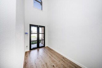 115 Coahuila Loop in Laredo, TX - Building Photo - Building Photo