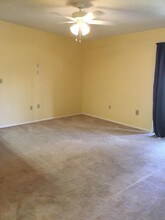 17424 Birchwood Ln-Unit -APT 5 in Ft. Myers, FL - Building Photo - Building Photo