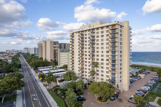 Ocean Place Condominiums in Pompano Beach, FL - Building Photo - Building Photo