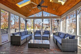 14982 Gold Post Ct in Centreville, VA - Building Photo - Building Photo