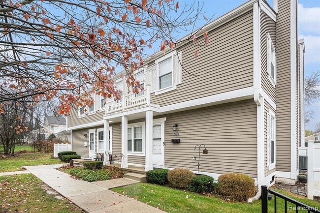 property at 41712 Onaway Dr