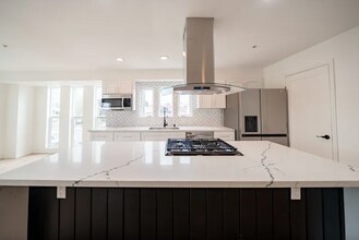 4586 Hamilton St in San Diego, CA - Building Photo - Building Photo