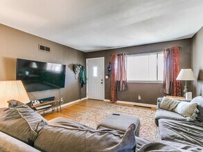 2713 S Norwood Ave in Tulsa, OK - Foto de edificio - Building Photo