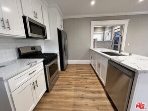 1383 W 23rd St in Los Angeles, CA - Building Photo - Building Photo