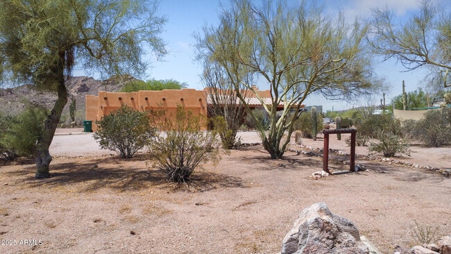 property at 670 E Moon Vista St