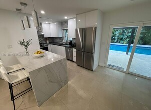 2900 SW 16th St in Fort Lauderdale, FL - Building Photo - Building Photo