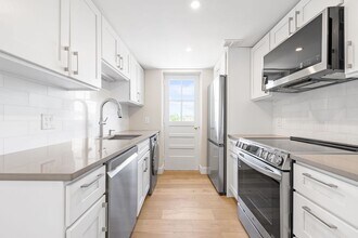 14 Concord Ave, Unit 824 in Cambridge, MA - Building Photo - Building Photo