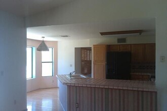 345 W Atua Pl in Tucson, AZ - Building Photo - Building Photo