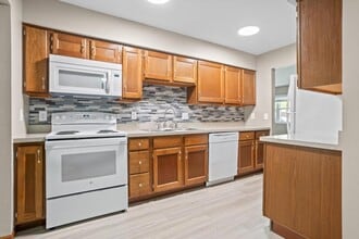 3477 Redbud Dr in Troy, OH - Foto de edificio - Building Photo