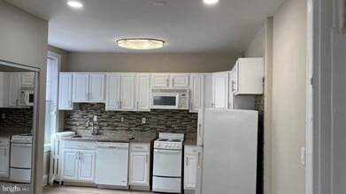 2509 Cliffbourne Pl NW in Washington, DC - Building Photo - Building Photo