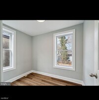 37 E Collom St photo'
