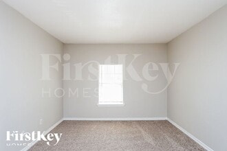 4123 Vanette Ln in Dallas, TX - Building Photo - Building Photo
