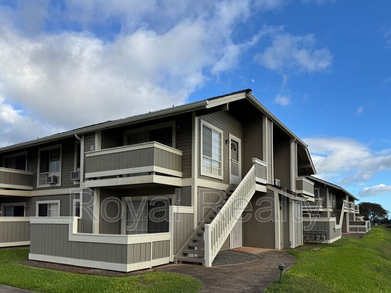 94-1420-1420 Kulewa Loop in Waipahu, HI - Building Photo