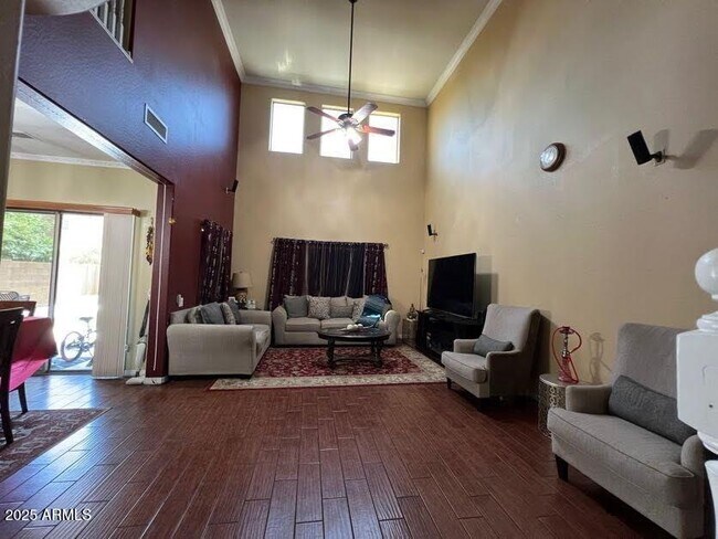 2017 W Marconi Ave in Phoenix, AZ - Building Photo - Building Photo