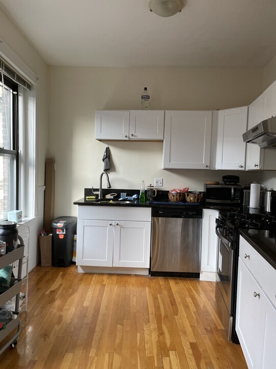 100 Linden St, Unit 17 in Boston, MA - Building Photo