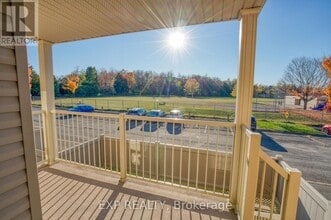 16 Sweetbriar Cir in Ottawa, ON - Building Photo - Building Photo