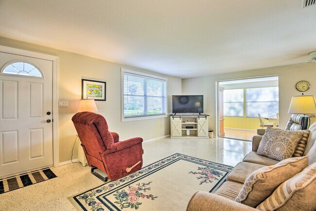 896 S Venice Blvd in Venice, FL - Building Photo - Building Photo