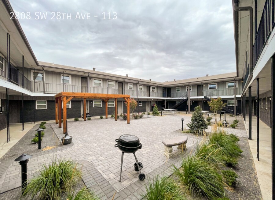 2808 SW 28th Ave-Unit -113 in Amarillo, TX - Building Photo