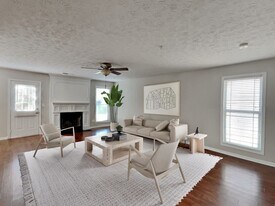 2013 Briar Creek Ct NE, Unit H101 in Conyers, GA - Building Photo