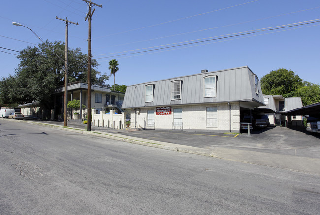 DeChantle in San Antonio, TX - Building Photo - Building Photo