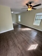 6740 Apalachee Pky, Unit B in Tallahassee, FL - Building Photo - Building Photo