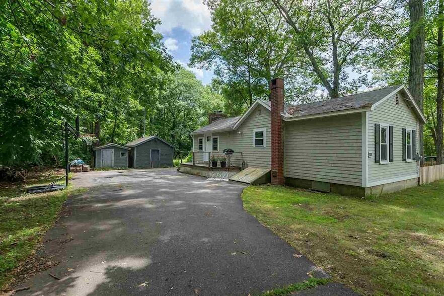 108 Linden St in Exeter, NH - Building Photo