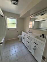 4941 Kelsch Ln, Unit #1 in Cincinnati, OH - Building Photo - Building Photo