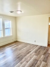 209-211-211 Caroline St in Derby, CT - Foto de edificio - Building Photo