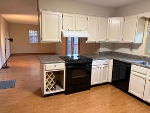 18 Circle Dr in Richmond, IN - Building Photo - Building Photo