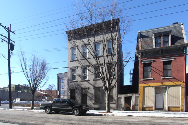 1919 Elm St in Cincinnati, OH - Building Photo - Building Photo