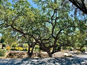 460 Arbor Ln Ct in Thousand Oaks, CA - Building Photo - Building Photo