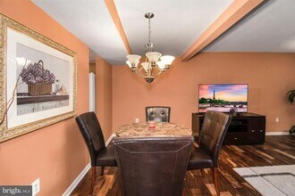 4916 Van Masdag Ct in Annandale, VA - Building Photo - Building Photo