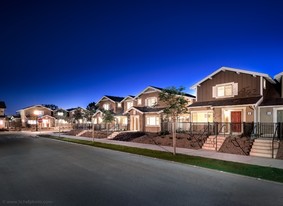 Azahar Place Apartments in Ventura, CA - Building Photo