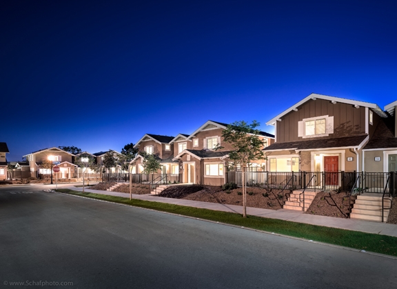 Azahar Place Apartments in Ventura, CA - Foto de edificio