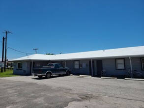 6820 15th St in Sarasota, FL - Building Photo - Primary Photo