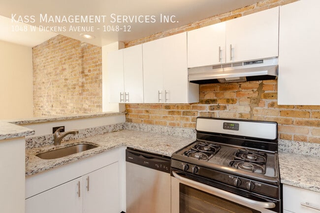 property at 1048 W Dickens Ave