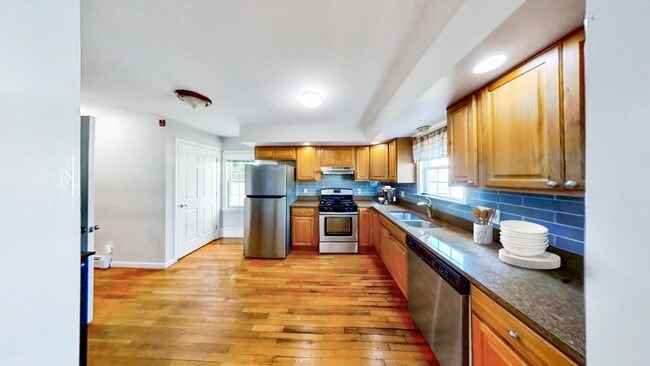 35 Juniper St, Unit #1