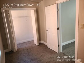1222 W Diversey Pky in Chicago, IL - Foto de edificio - Building Photo
