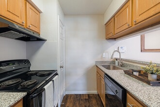 Sandshell at Fossil Creek in Fort Worth, TX - Foto de edificio - Building Photo