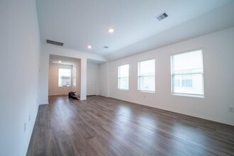 11134 N Lake Mist Ln in Willis, TX - Building Photo - Building Photo