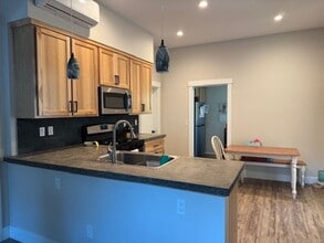 337 S Pine St in Nevada City, CA - Building Photo - Building Photo