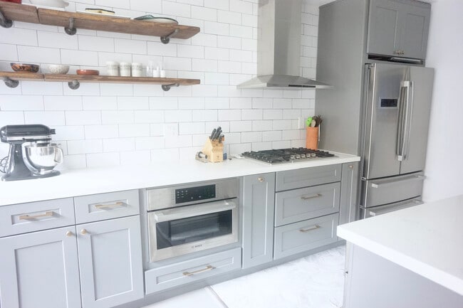 property at 2078 S Delaware St