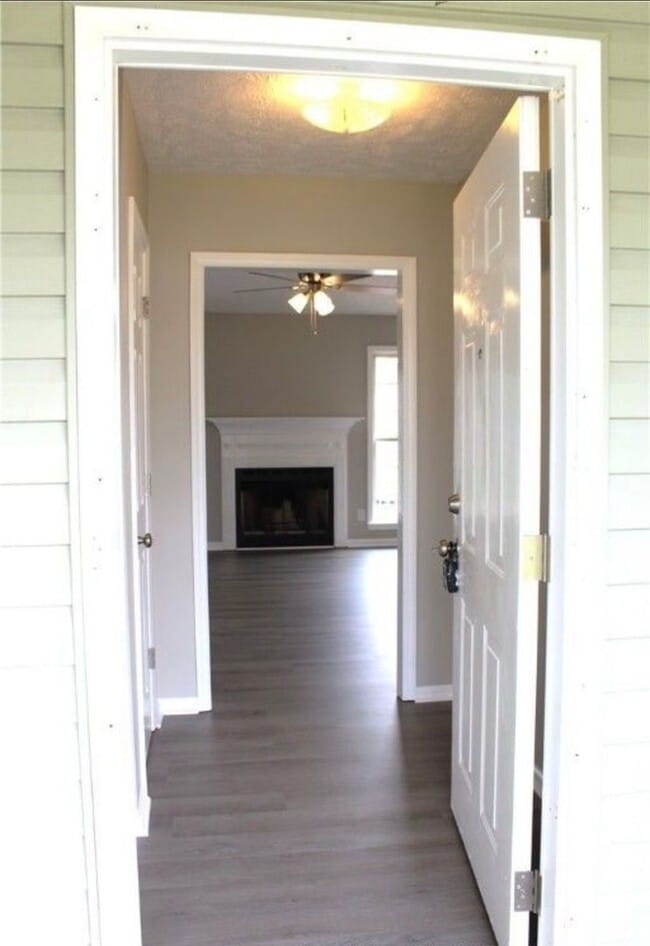 3837 Meteor Dr in Hope Mills, NC - Building Photo - Building Photo