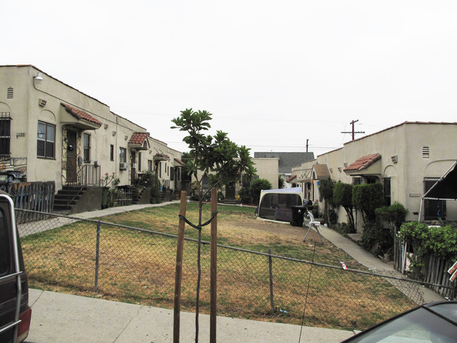 3146 Fairmount St in Boyle Heights, CA - Building Photo - Building Photo