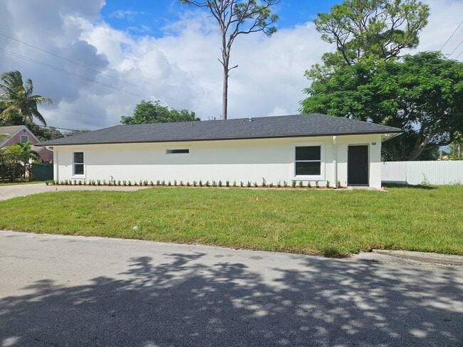 property at 5029 Sunrise Blvd