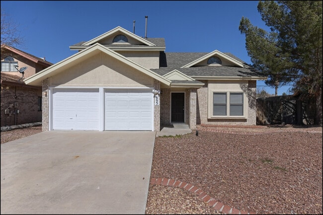 property at 695 Bluff Canyon Cir