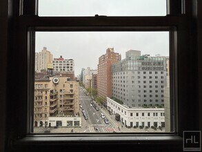 Fourth Avenue, Unit 11B in New York, NY - Foto de edificio - Building Photo