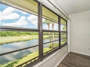 28 Plantation Dr, Unit #202 in Vero Beach, FL - Building Photo - Building Photo