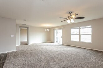 6780 Sandle Dr in Jacksonville, FL - Building Photo - Building Photo